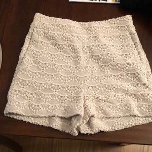 High waisted Lace short - Express size 4